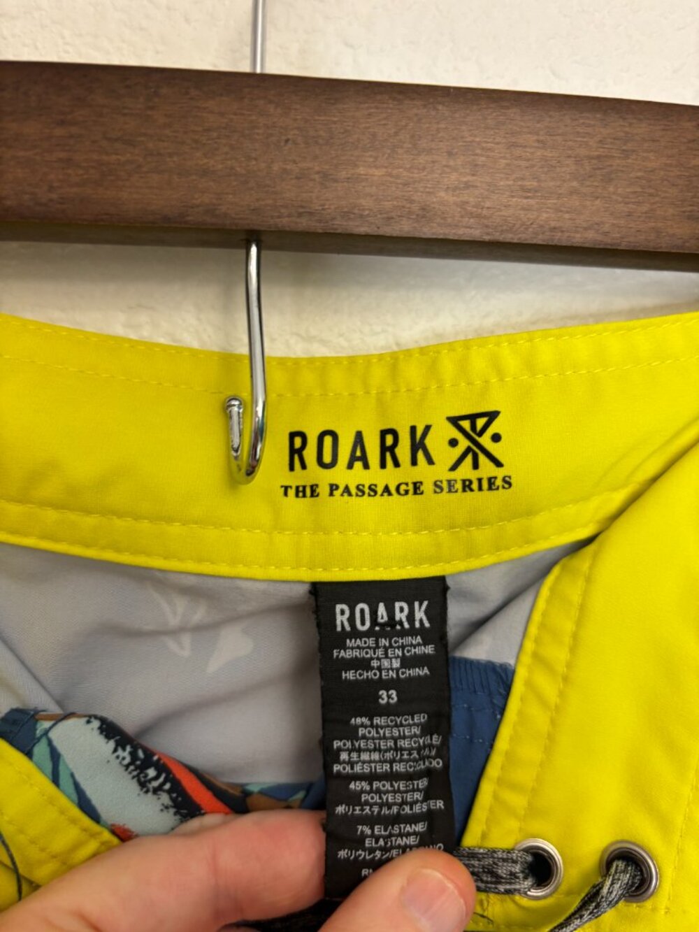 Roark Men's 33 Passage Board Shorts Bait & Switch Swim Trunks Dark Blue Fish - Picture 4 of 10